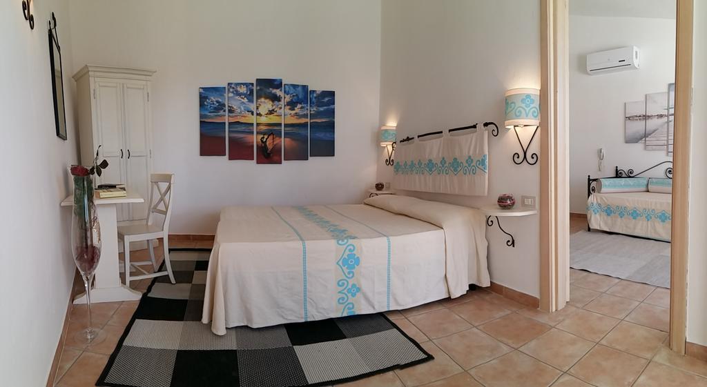 La Plage Noire Resort Marina di Sorso Extérieur photo