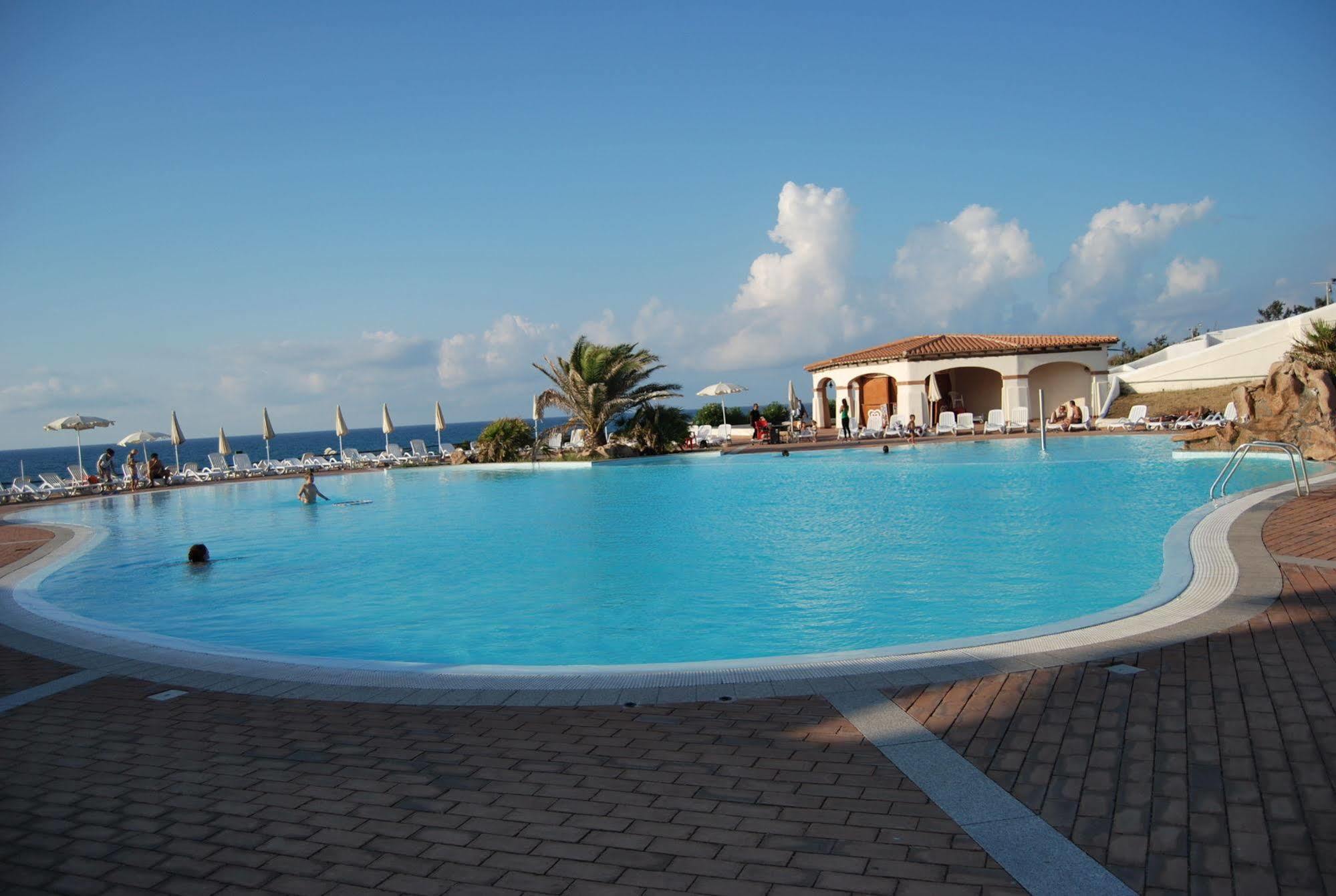 La Plage Noire Resort Marina di Sorso Extérieur photo